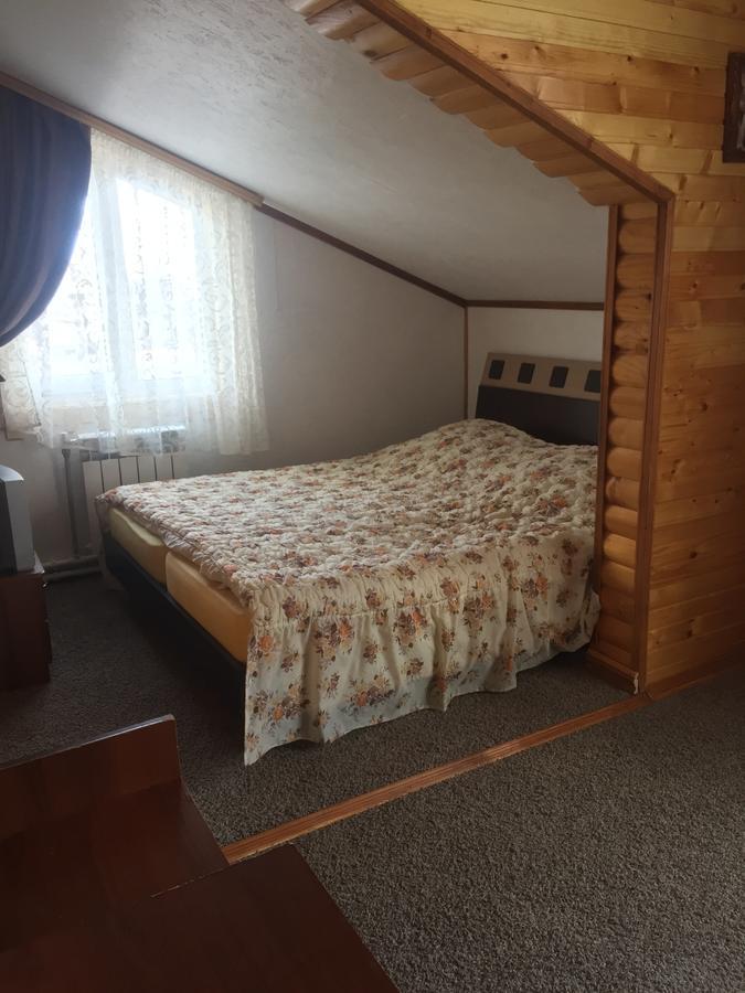 Guest House U Myrona Jaremtsche Exterior foto
